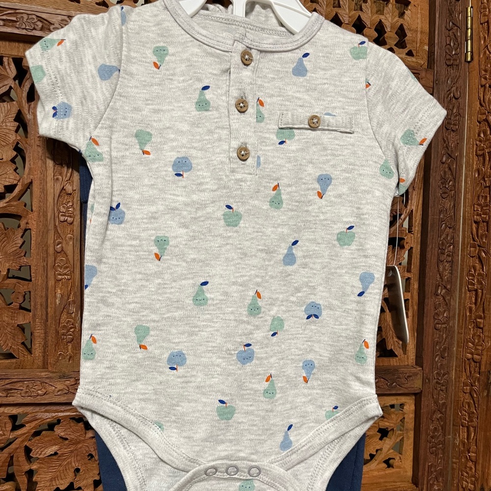 6/9 months 3pc outfit